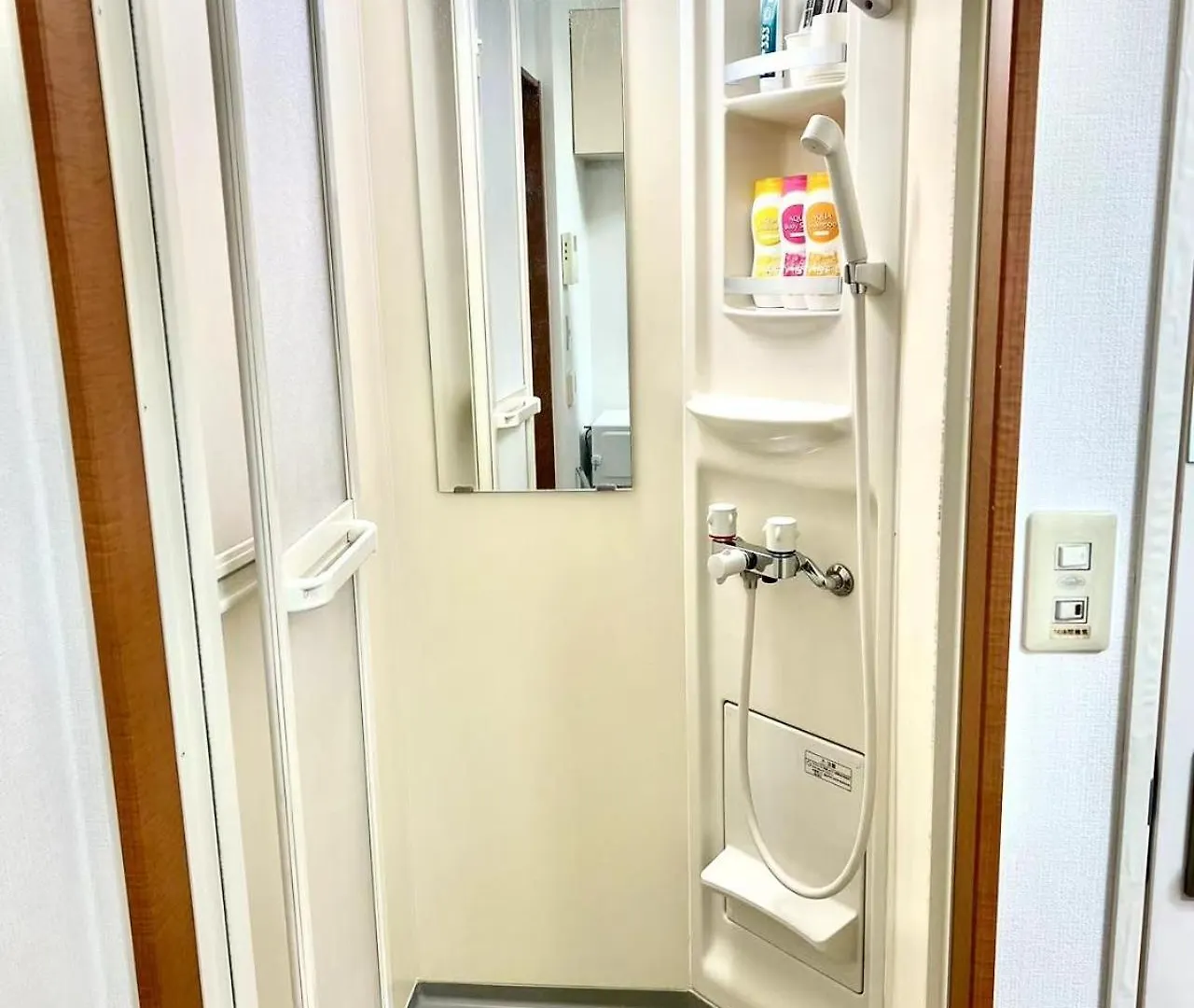Apartment Shinjuku Sanchome Hana House Tokyo Japan